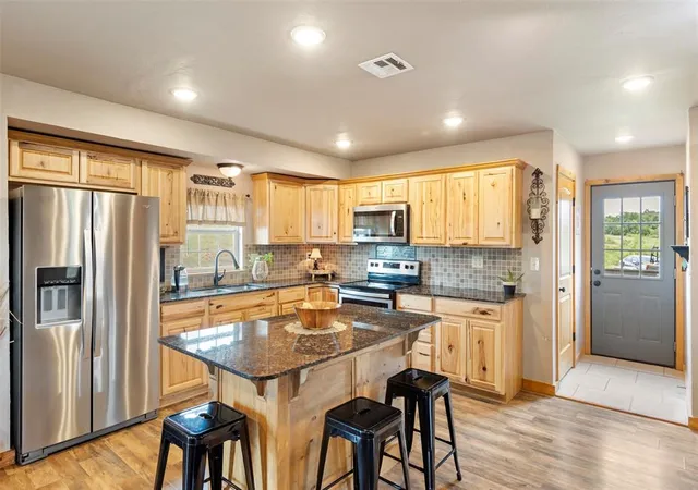 Photo 2 of Sale Pending at 10895 E Priaire Grove Rd, Guthrie, OK 73044 | MLS# 1189309 | Listing updated on 2025-09-17