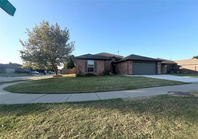 1st image of 2200 Sw 138th St, Oklahoma City, OK 73170 | MLS# 1189327