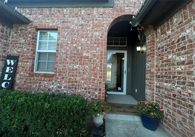 4th image of 2200 Sw 138Th St, Oklahoma City, OK 73170 | MLS# 1189327