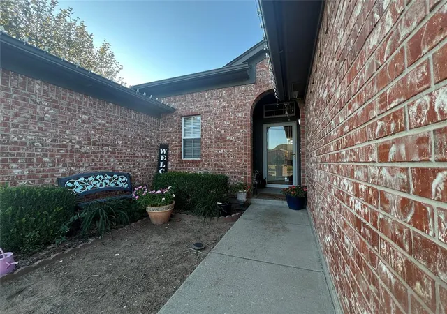 5th image of 2200 Sw 138Th St, Oklahoma City, OK 73170 | MLS# 1189327