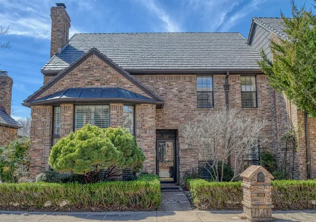 1st image of 308 Stonehaven Dr Dr, Norman, OK 73072 | MLS# 1189338