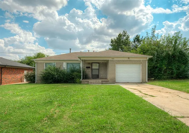Photo 1 of Single family home for sale at 2926 Nw 72nd St, Oklahoma City, OK 73116 | MLS# 1189504 | Listing updated on 2025-11-03