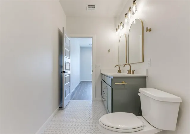 image of 2812 Shoreridge Ave, Norman, OK 73072