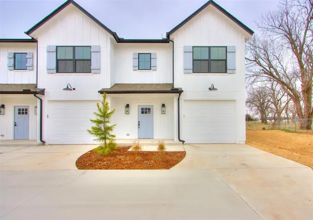 2nd image of 2814 Shoreridge Ave #2814, Norman, OK 73072 | MLS# 1189526