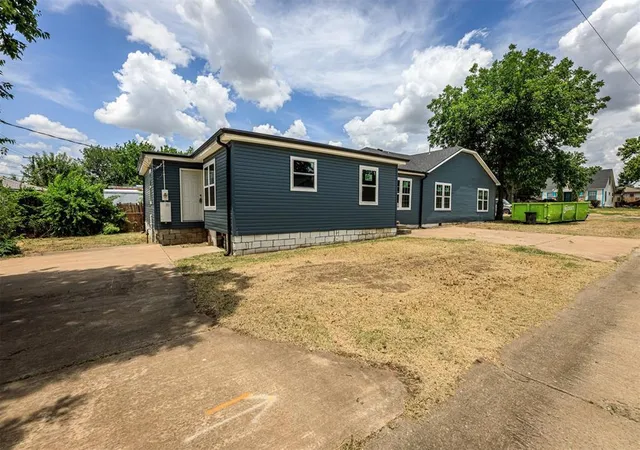 Homes for sale in Lawton, OK | 1602 Nw Columbia Ave, Lawton, OK 73507 | MLS# 1189654