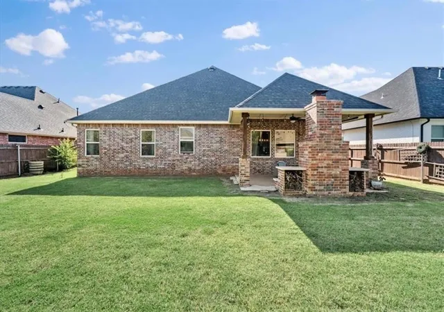 24th image of 8308 Rosita Way, Yukon, OK 73099 | MLS# 1189824