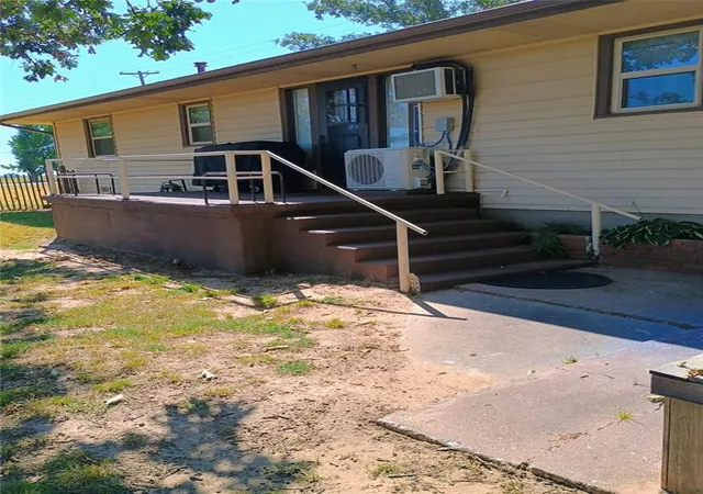 2nd image of 2112 Wrangler Blvd, Seminole, OK 74868 | MLS# 1189962