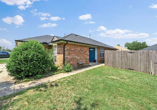 Photo 1 of Single family home for sale at 629 Nw 121st Street, Oklahoma City, OK 73114 | MLS# 1190021 | Listing updated on 2025-11-05