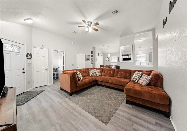 Photo 5 of Single family home for sale at 629 NW 121st Street, Oklahoma City, OK 73114 | MLS# 1190021 | Listing updated on 2025-11-05