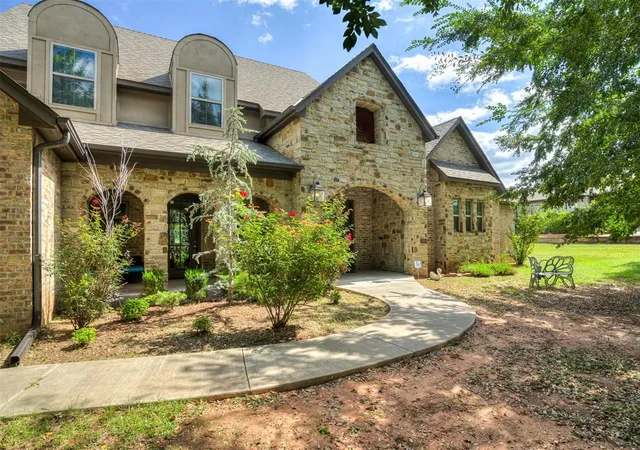 2nd image of 3910 Sienna Rdg, Newcastle, OK 73065 | MLS# 1190129