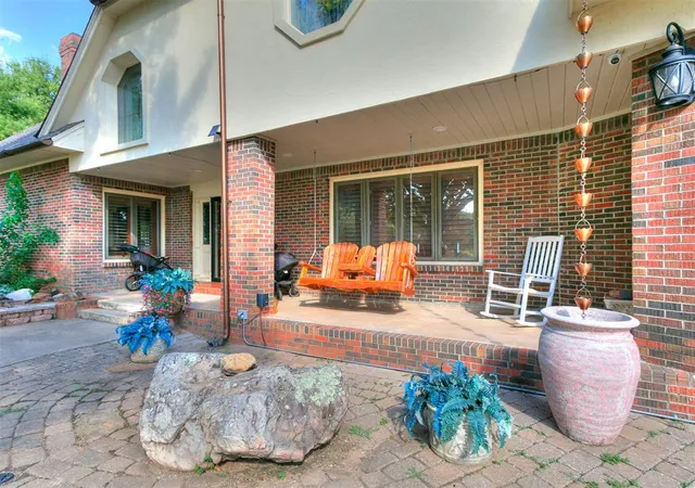 Photo 3 of Single family home for sale at 13 Southcliff, Norman, OK 73072 | MLS# 1190313 | Listing updated on 2026-10-16