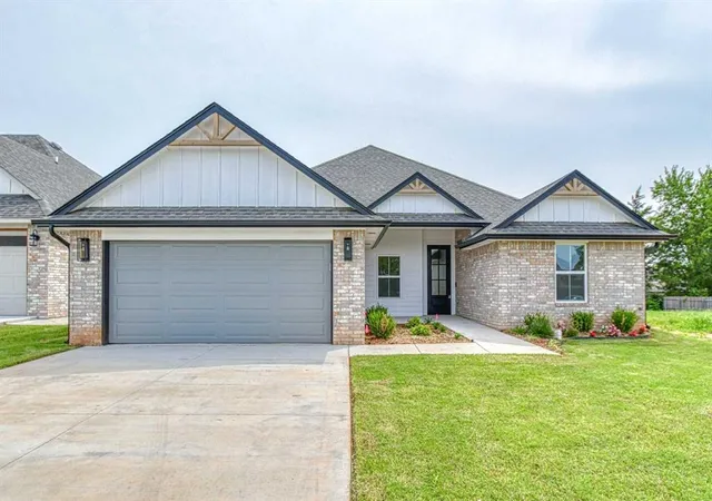Photo 1 of Single family home for sale at 2712 Dunham Dr, Norman, OK 73071 | MLS# 1190362 | Listing updated on 2026-03-17