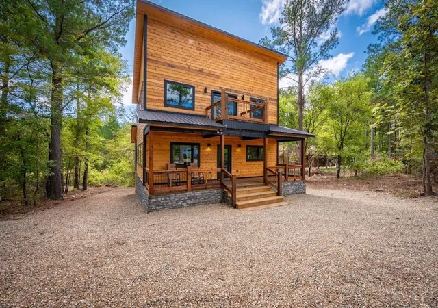 2nd image of 252 N Lukfata Trail Rd, Broken Bow, OK 74728 | MLS# 1190480