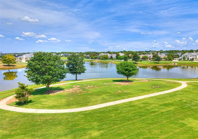 5th image of 2520 Highbury Dr, Norman, OK 73072 | MLS# 1190565