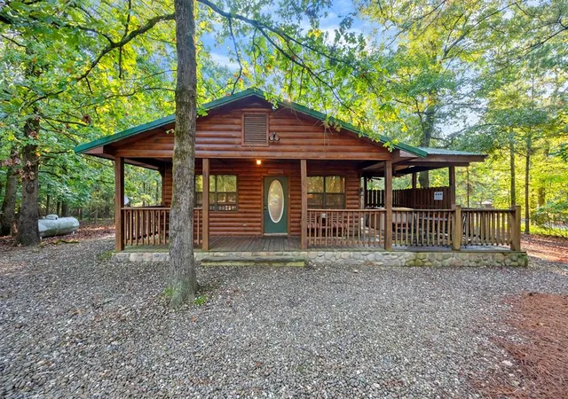 Photo 1 of Single family home for sale at 320 Orca Rd, Broken Bow, OK 74728 | MLS# 1190676 | Listing updated on 2026-09-15