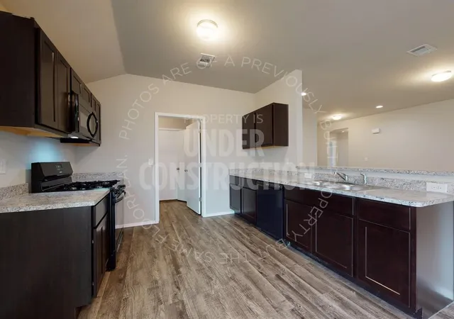 Photo 3 of Single family home for sale at 10001 Southwest 39th St, Mustang, OK 73064 | MLS# 1190746 | Listing updated on 2025-09-19