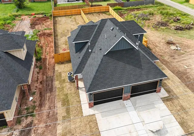 Photo 1 of Single family home for sale at 236 Nw 122nd Street, Oklahoma City, OK 73114 | MLS# 1190785 | Listing updated on 2025-09-25