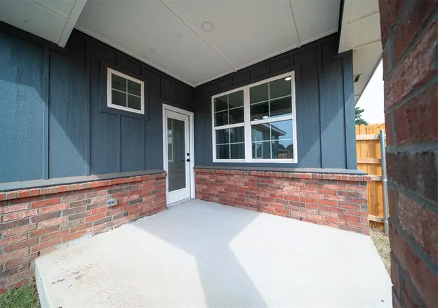 Photo 3 of Single family home for sale at 236 NW 122nd Street, Oklahoma City, OK 73114 | MLS# 1190785 | Listing updated on 2025-09-25