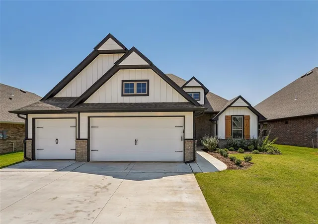 Photo 2 of Sale Pending at 13128 Ne 8th Street, Choctaw, OK 73020 | MLS# 1191186 | Listing updated on 2026-08-25