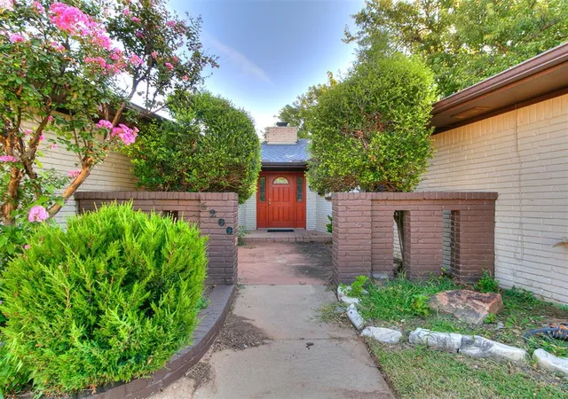 3rd image of 6200 N Warren Ave, Oklahoma City, OK 73112 | MLS# 1191280