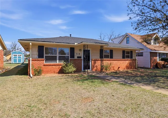 Homes for sale in Hobart, OK | 310 N Park Rd, Hobart, OK 73651 | MLS# 1191321