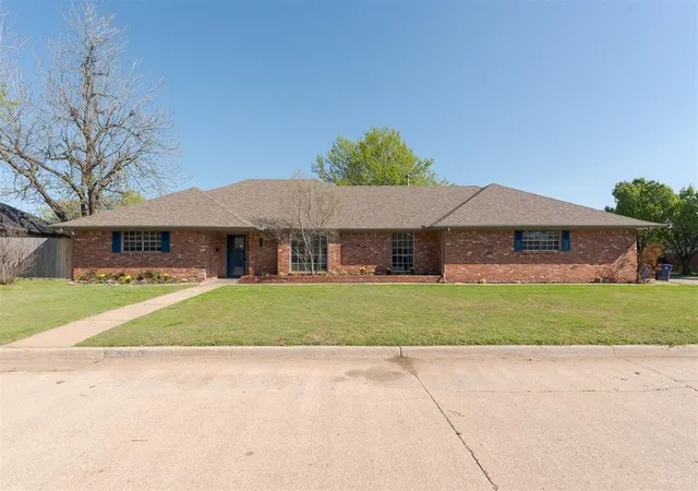 Photo 2 of Sale Pending at 2501 Nw 121st Street, Oklahoma City, OK 73120 | MLS# 1191409 | Listing updated on 2025-11-12