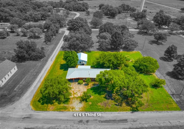 Homes for sale in Byars, OK | 414 S 3rd St, Byars, OK 74831 | MLS# 1191565