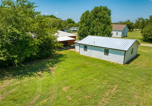 Homes for sale in Byars, OK | 414 S 3Rd St, Byars, OK 74831 | MLS# 1191565