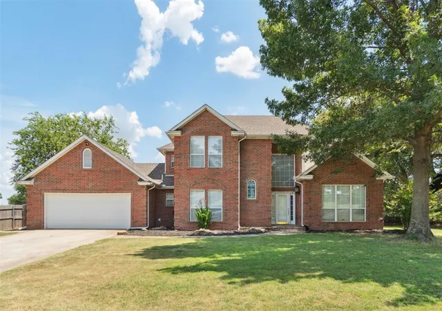 Photo 1 of Single family home for sale at 2143 Nw 12th Ave, Norman, OK 73072 | MLS# 1191611 | Listing updated on 2025-10-29