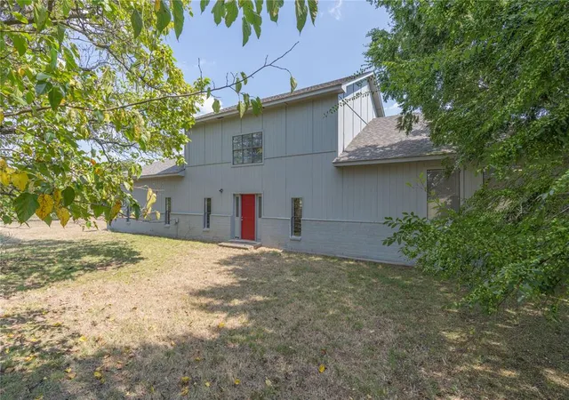 4th image of 900 N Harrah Rd, Harrah, OK 73045 | MLS# 1191657