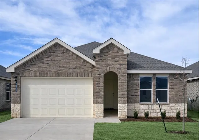 Single Family Residence at 2913 Ember Dr, Oklahoma City, OK 73135 | MLS# 1191749 | | Sold on 2026-02-17