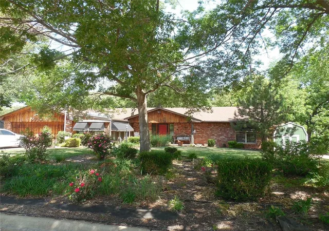 3rd image of 5324 W Country Club Dr, Stillwater, OK 74074 | MLS# 1191852