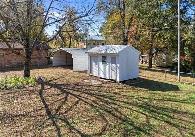 Homes for sale in Idabel, OK | 501 Se Ave J Ave, Idabel, OK 74745 | MLS# 1192518