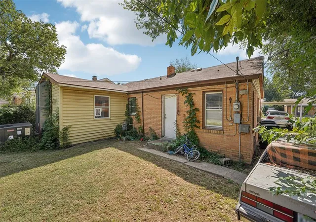 19th image of 2101 Ne 18th St, Oklahoma City, OK 73111 | MLS# 1192527
