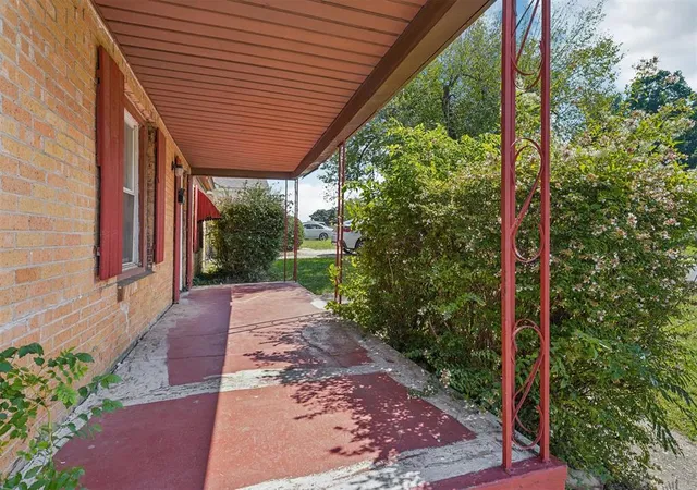 4th image of 2101 Ne 18Th St, Oklahoma City, OK 73111 | MLS# 1192527