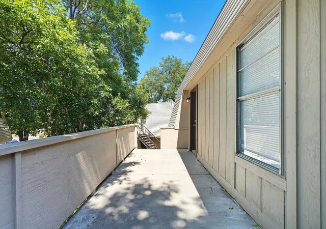 3rd image of 6617 S Zunis Ave #2701, Tulsa, OK 74136 | MLS# 1192733