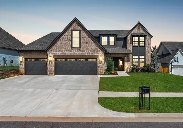 Photo 1 of Single family home for sale at 3824 Stone Hl Ln, Edmond, OK 73034 | MLS# 1192760 | Listing updated on 2025-11-30