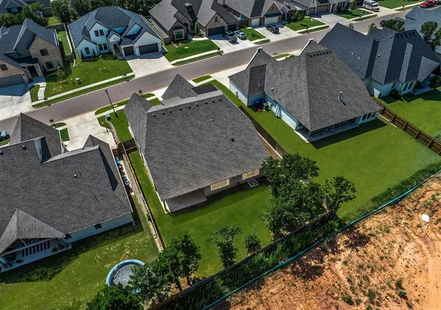 Photo 49 of Single family home for sale at 3824 Stone Hl Ln, Edmond, OK 73034 | MLS# 1192760 | Listing updated on 2025-11-30