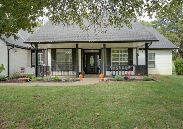 Photo 1 of Single family home for sale at 2819 Seagull Way, Blanchard, OK 73010 | MLS# 1193004 | Listing updated on 2025-10-24