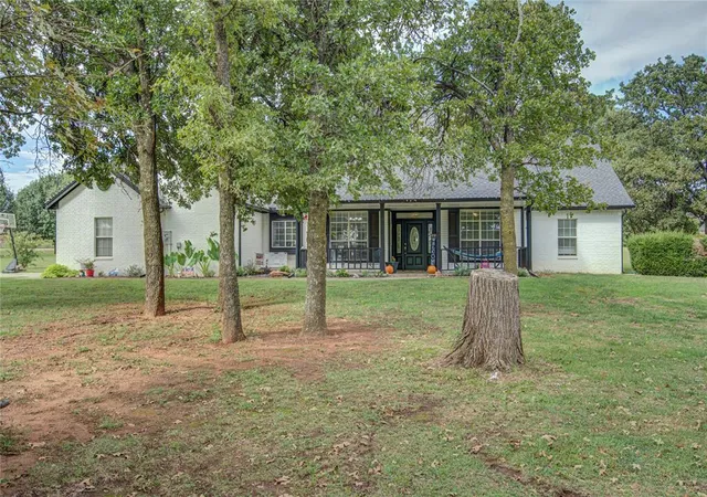 Photo 2 of Single family home for sale at 2819 Seagull Way, Blanchard, OK 73010 | MLS# 1193004 | Listing updated on 2025-10-24