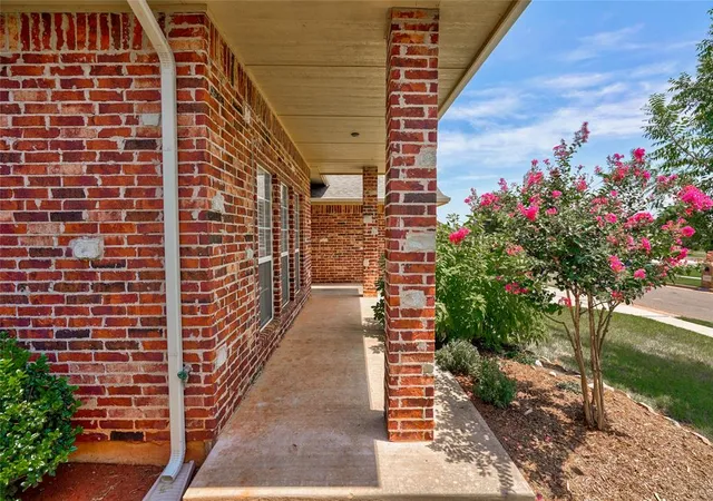 3rd image of 4909 Nw 164Th Ter, Edmond, OK 73013 | MLS# 1193280