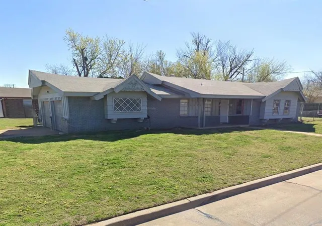 2nd image of 1400 Hampton Dr, Oklahoma City, OK 73115 | MLS# 1193318