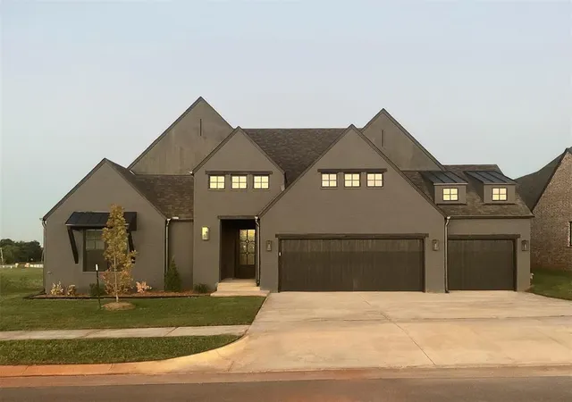 Photo 1 of Single family home for sale at 18001 Youngs Ave, Edmond, OK 73012 | MLS# 1193319 | Listing updated on 2026-10-13