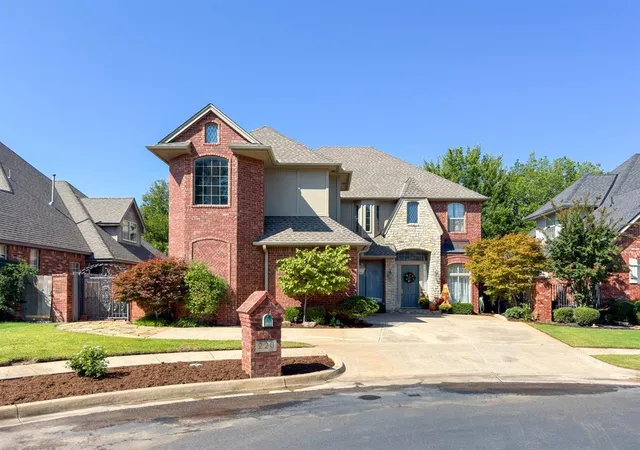 1st image of 220 Olde Brook Ct, Norman, OK 73072 | MLS# 1193425