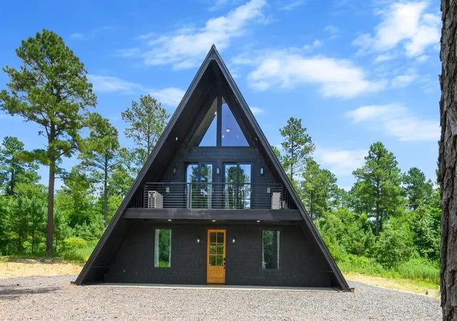 Photo 1 of Single family home for sale at 104 Prickly Pine Trl, Broken Bow, OK 74728 | MLS# 1193426 | Listing updated on 2026-08-26
