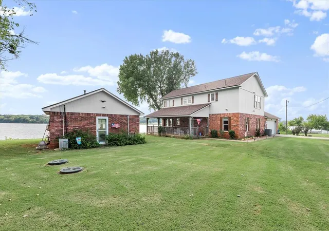 2nd image of 809 Lakewood Dr, Guthrie, OK 73044 | MLS# 1193514
