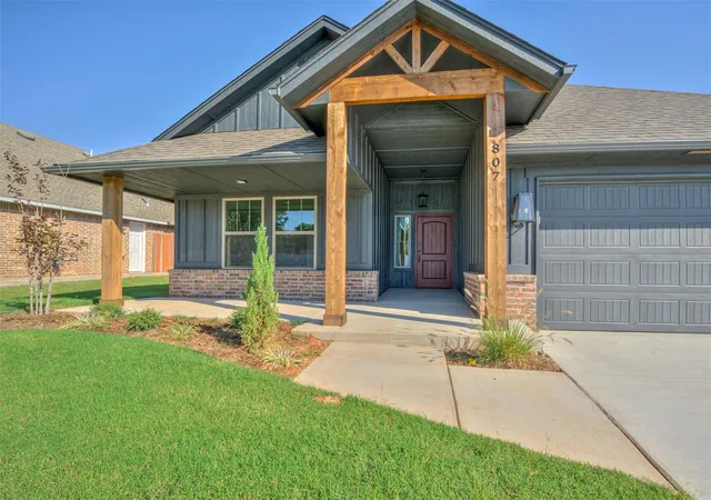 2nd image of 807 Azalea Farms Rd, Noble, OK 73068 | MLS# 1193609