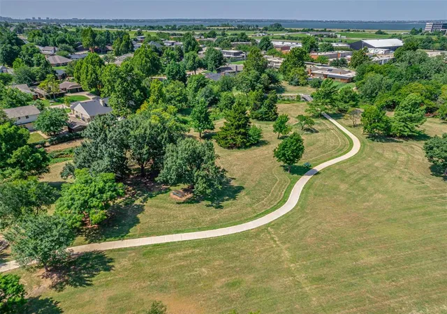 37th image of 3142 Rock Ridge Pl, Oklahoma City, OK 73120 | MLS# 1193678