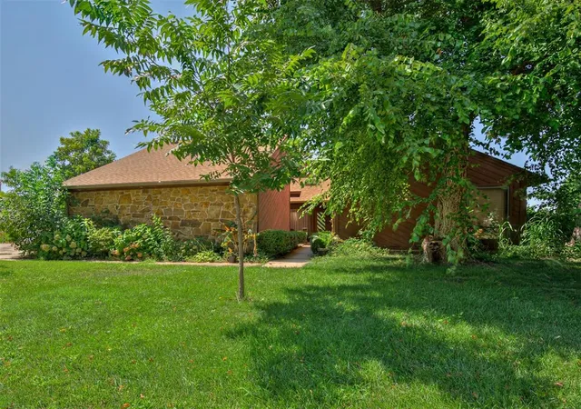 4th image of 3142 Rock Ridge Pl, Oklahoma City, OK 73120 | MLS# 1193678