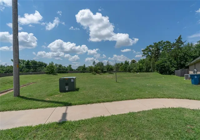 1st image of 121 Saint Charles Way, Oklahoma City, OK 73130 | MLS# 1193759